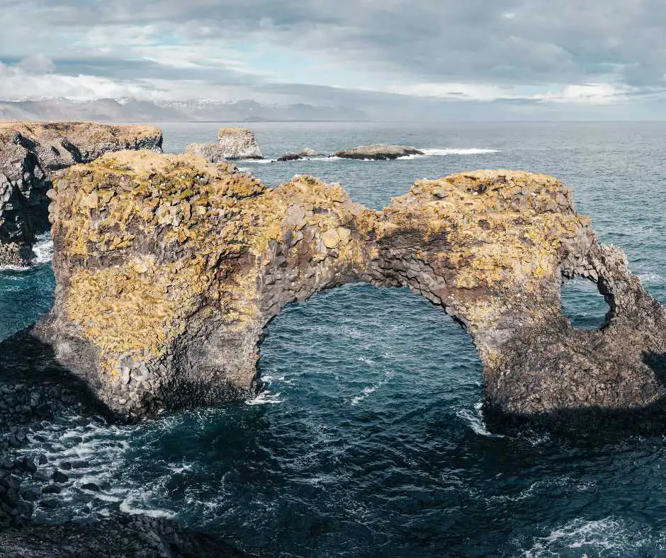 arnarstapi-arco-basaltico-snaefellsnes-islanda